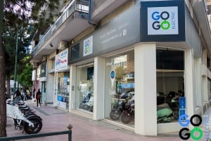 4輪のEZRaiderガイド付きシティツアーでアテネを探索しましょう。