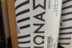 Esperienza di olio extravergine di oliva con vino ed erbe aromatiche