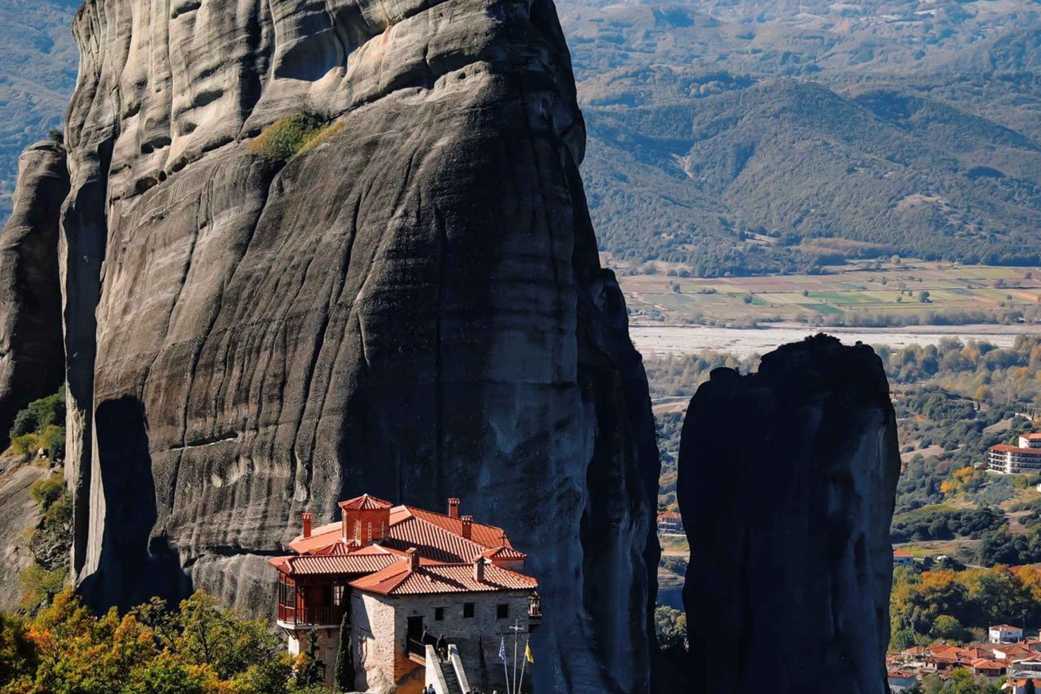 De Atenas: 2 dias em Delfos e Meteora 【Guia turístico chinês】