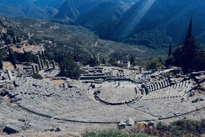 De Atenas: 2 dias em Delfos e Meteora 【Guia turístico chinês】