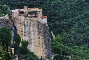De Atenas: 2 dias em Delfos e Meteora 【Guia turístico chinês】