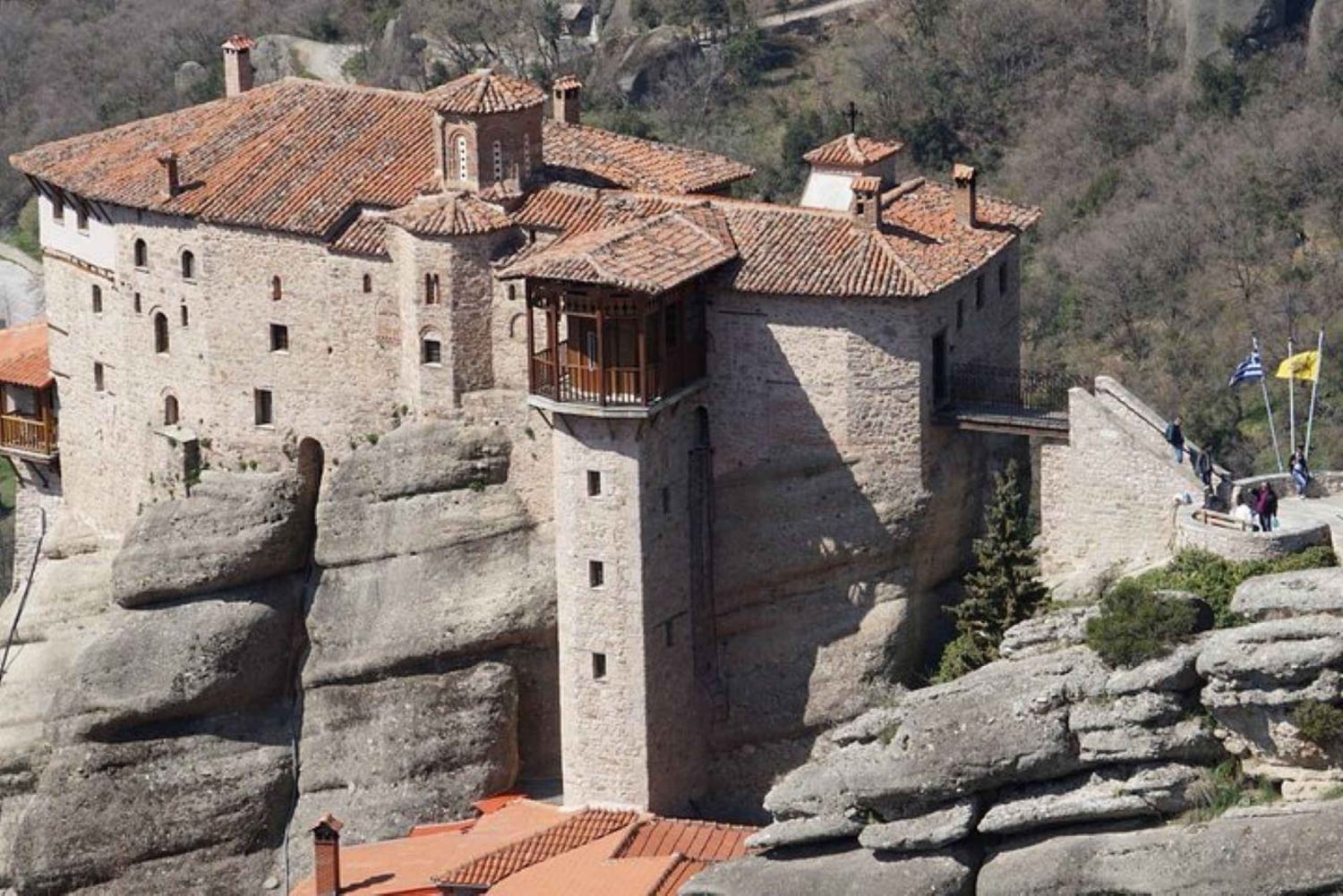 Desde Atenas: Excursión de 2 días a Delfos, Meteora y las Termópilas