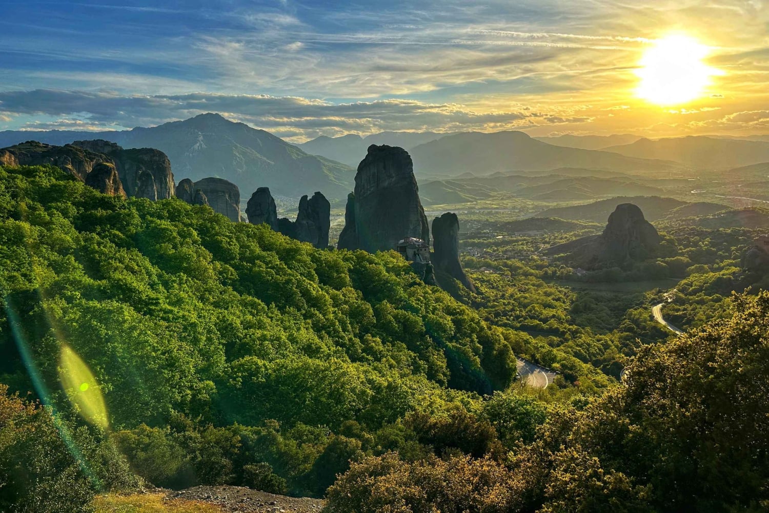 Из Афин: 2-дневная поездка в Метеоры с транспортом и отелем