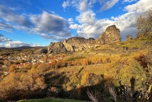 Из Афин: 2-дневная поездка в Метеоры с транспортом и отелем