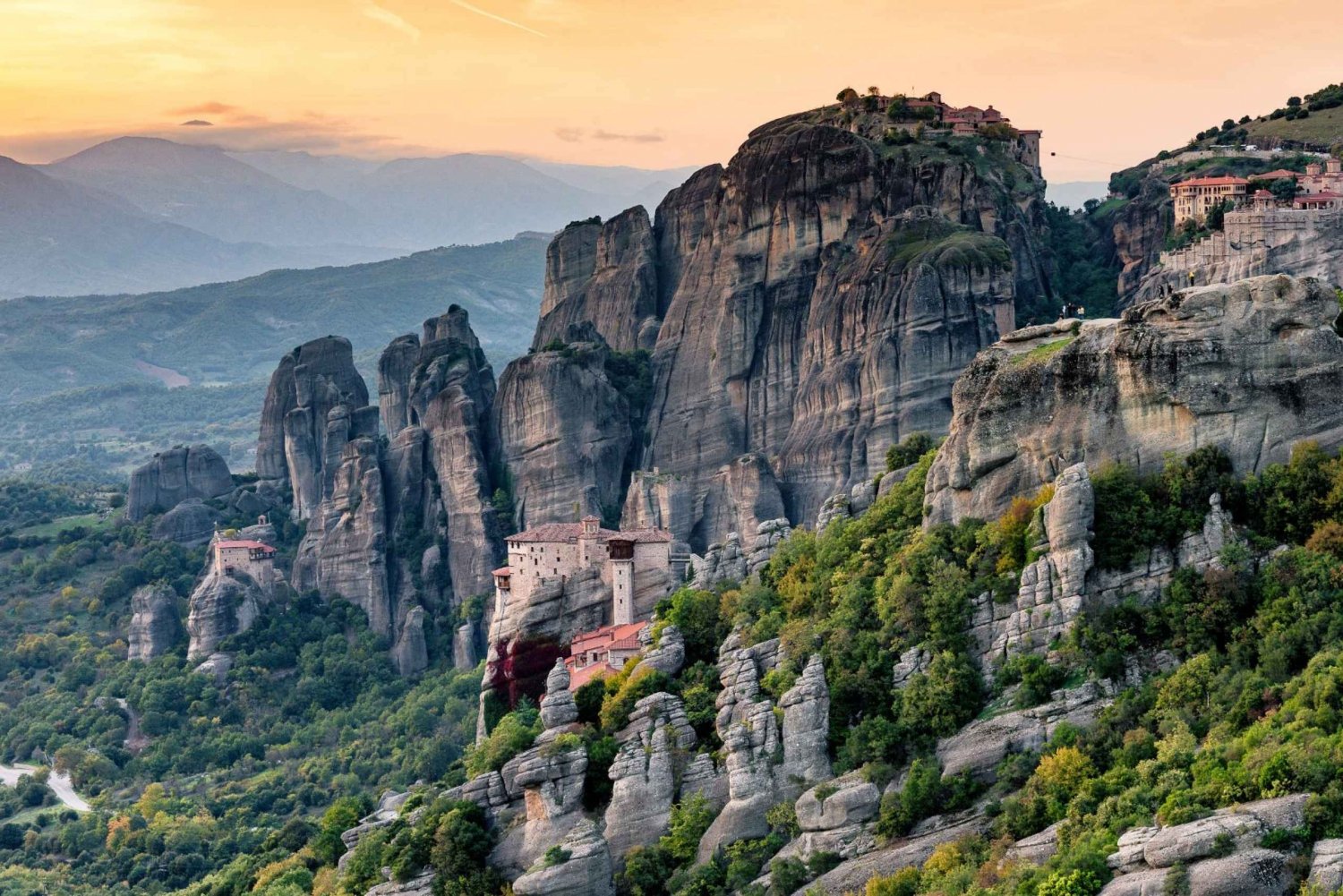 Fra Athen: 2-dagers naturskjønn togtur til Meteora med hotell