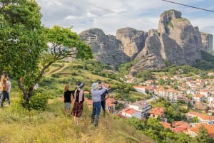 Ab Athen: 3 Tage in Meteora & Delphi mit Touren & Hotel