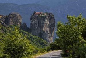 Från Aten: 3 dagar i Meteora & Delphi med rundturer & hotell