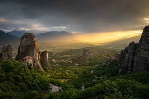 From Athens: All-day Meteora Photo Tour
