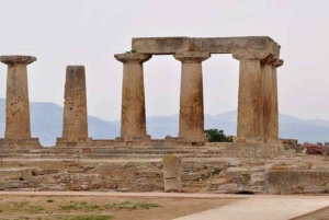 アテネ発：古代コリントス プライベート 1 日ツアー & オーディオ ツアー