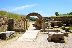 Desde Atenas: Visita privada de un día a la Antigua Olimpia
