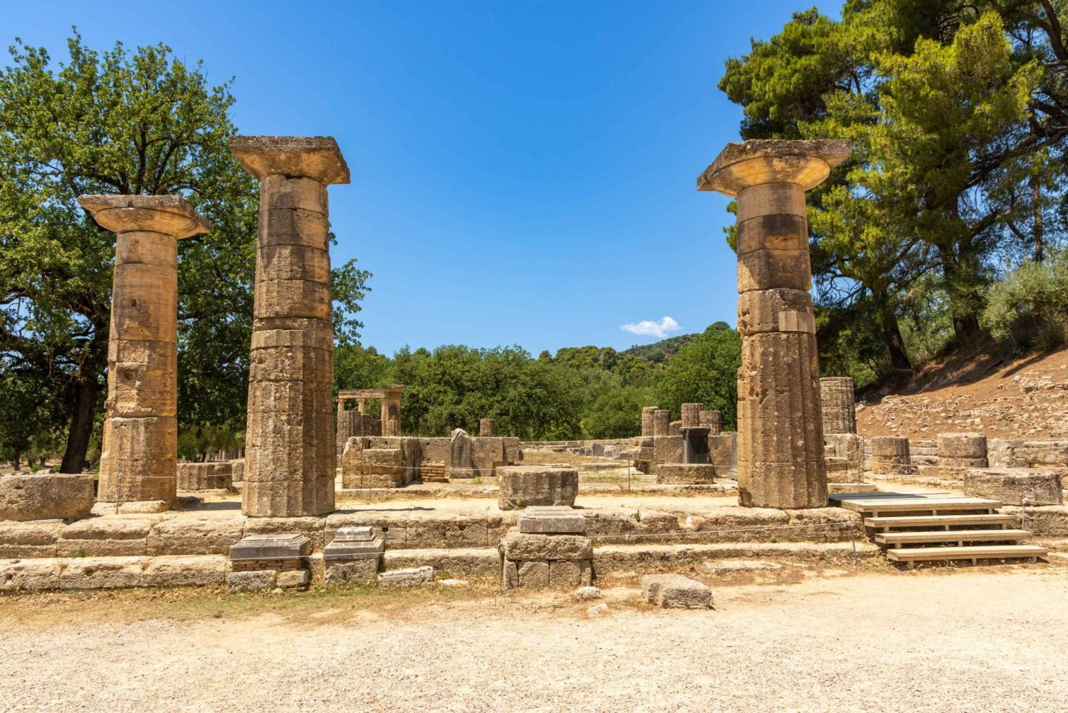 De Atenas: excursão privada de um dia à Olímpia Antiga