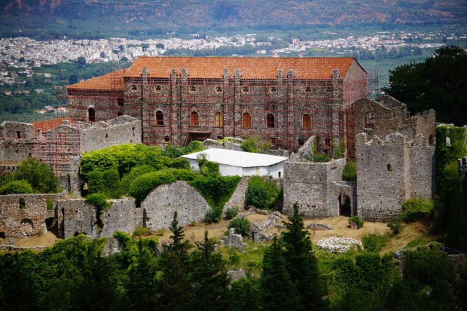 Из Афин: частная однодневная поездка в Древнюю Спарту и Мистру