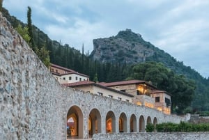 Fra Athen: Dagsudflugt til det antikke Sparta og vinlandet Nemea