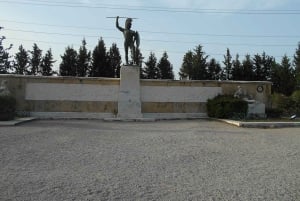 Fra Athen: Dagsudflugt til det antikke Sparta og vinlandet Nemea