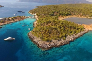 From Athens: Athens Riviera Swimming Cruise with Buffet & DJ