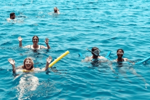 From Athens: Athens Riviera Swimming Cruise with Buffet & DJ