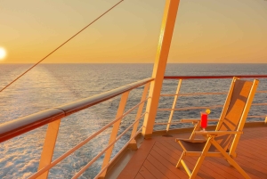 From Athens: Athens Riviera Swimming Cruise with Buffet & DJ