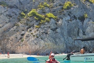 Da Atene: Tour guidato in kayak del Golfo di Corinto