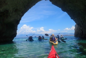 Ateenasta: Korintinlahden opastettu melontaretki