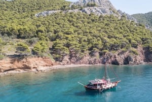 Solnedgangscruise på Athen-rivieraen – Halvdag med svømning og grill om bord