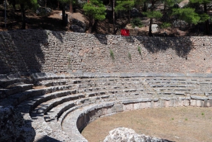 From Athens: Delphi, Arachova and Chaerone Pivate Day Tour