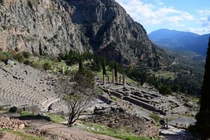 From Athens: Delphi, Arachova and Chaerone Pivate Day Tour