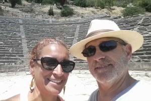 De Atenas: Delphi, Arachova e Chaerone Pivate Day Tour