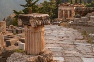 Fra Athen: Dagsudflugt til Delphi med spansktalende guide