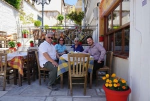 Fra Athen: Delphi privat dagstur med klosterbesøk