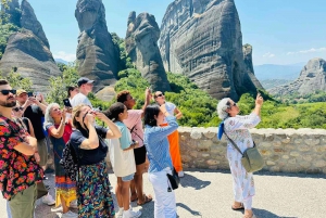 Desde Atenas: Explora Meteora con un tour en autobús guiado