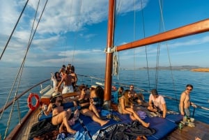 From Athens: Full-Day Cruise to Aegina, Agistri, & Aponissos