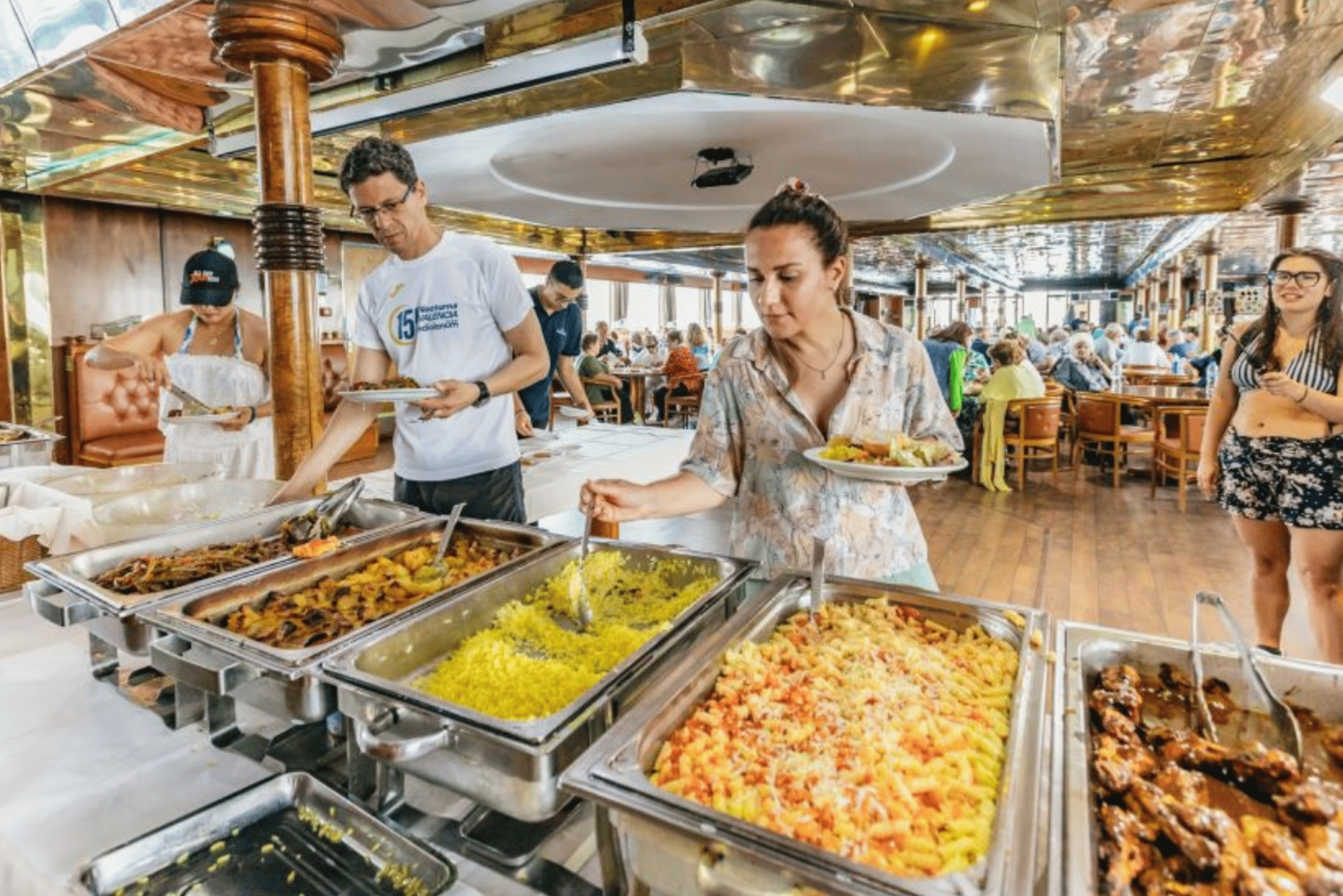 Ateenasta: Hydra, Poros ja Aegina -päiväristeily lounaalla.