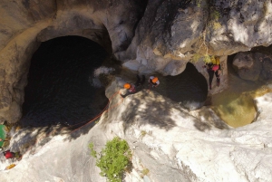 Au départ d'Athènes : Canyoning dans les gorges de Manikia