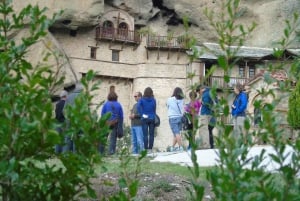 De Atenas: Viagem de 2 dias a Meteora com hotel e café da manhã