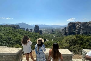 From Athens: Meteora Caves & Monasteries Day Trip by Train