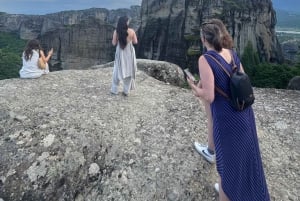 Vanuit Athene: Dagtrip Meteora Grotten & Kloosters per trein