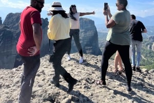 Från Aten: Meteora grottor och kloster dagsutflykt med tåg