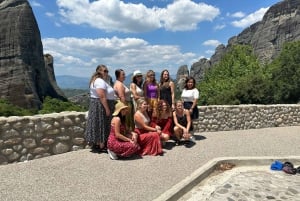 Från Aten: Meteora grottor och kloster dagsutflykt med tåg