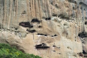 Athen: Meteora-klostre og -grotter Dagstur og frokostmulighed