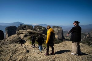 Fra Athen: Dagstur til Meteora-klosteret med tog og buss