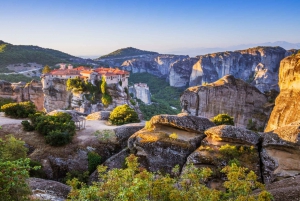 From Athens: Meteora Private Day Trip & Monasteries