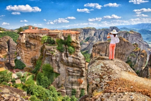 From Athens: Meteora Private Day Trip with Transfer