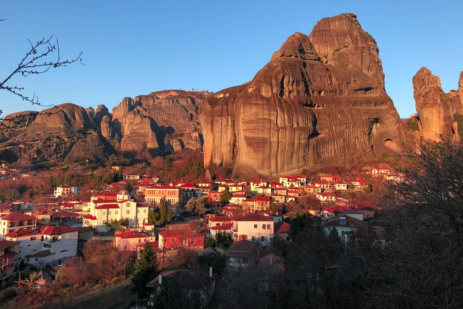 Depuis Athènes : Voyage en train aux Météores avec nuitée