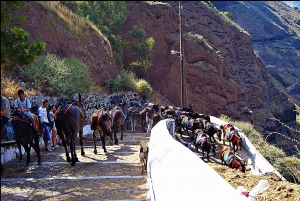From Athens: Overnight Tour to Santorini