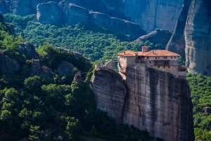 From Athens: Peloponnese 6-Day Private Tour to Meteora