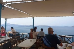 Z Aten: Jednodniowa wycieczka na Santorini z pływaniem