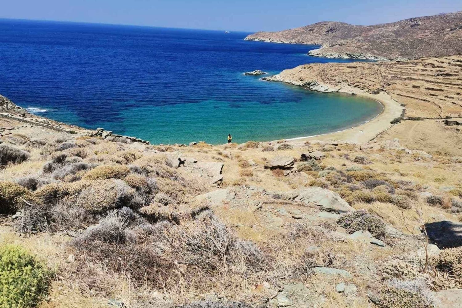 Depuis Athènes : excursion d'une journée sur l'île de Tinos avec billet de ferry