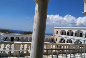 Depuis Athènes : excursion d'une journée sur l'île de Tinos avec billet de ferry
