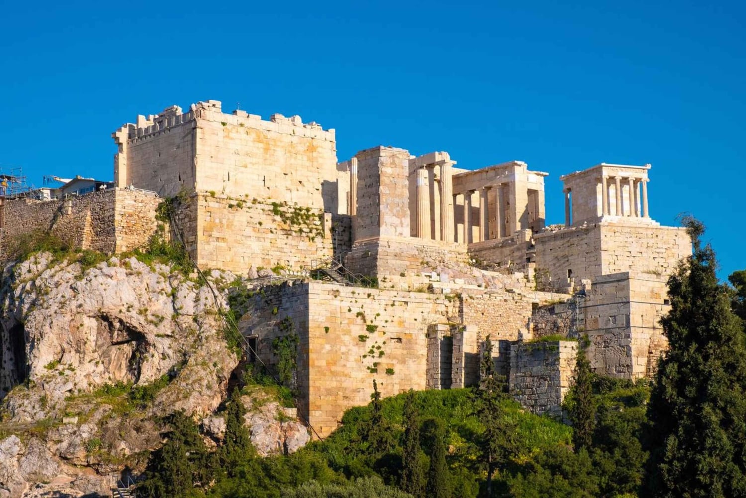 ピレウス発アテネ小グループ下船ツアー