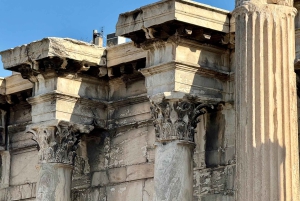 Bogowie, bohaterowie i widok na Akropol: mityczna wycieczka piesza po Atenach